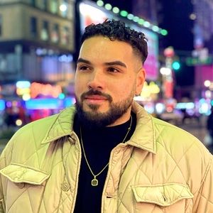 Meet your Posher, Adrian